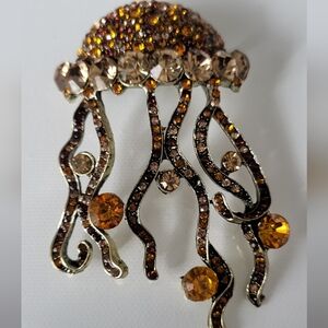 Stunning Rhinestone Jellyfish Brooch